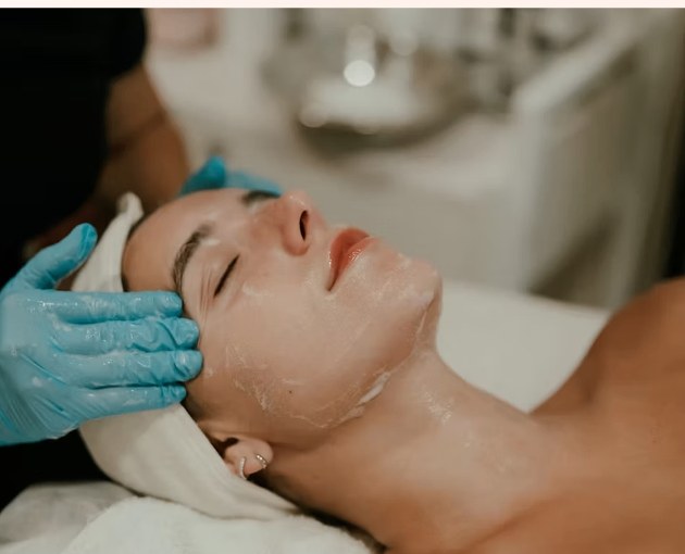 PEELS & FACIALS
